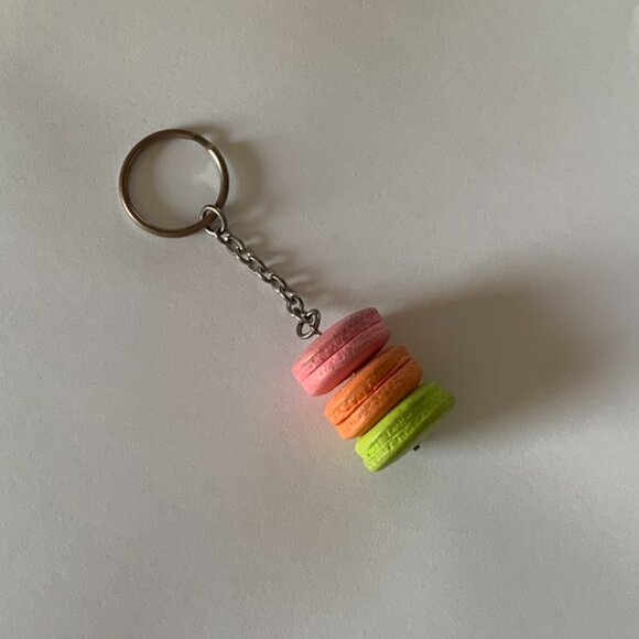 Macaron Keychain - Picture 3 of 3
